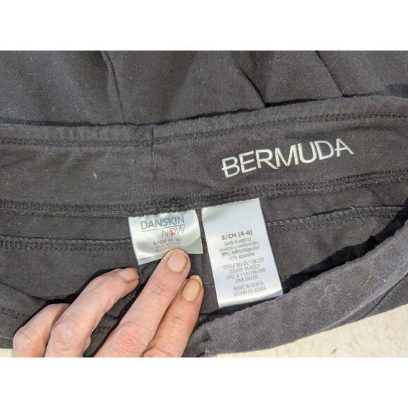 Danskin capri yoga pants black and white SZ Small. - Picture 6 of 11